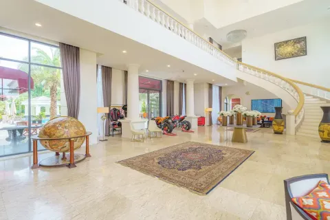 Chalet de 9 dormitorios en Ko Kaeo, Tailandia № 190498 - foto 8