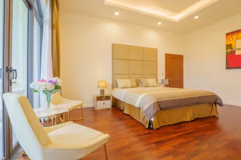 Chalet de 9 dormitorios en Ko Kaeo, Tailandia № 190498 - foto 12