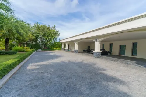Chalet de 9 dormitorios en Ko Kaeo, Tailandia № 190498 - foto 6