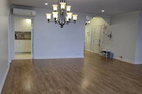 Condominio de 3 dormitorios en Suan Luang, Bangkok, Tailandia № 151017