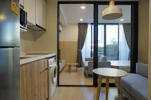 Studio in the Condo in Khlong Toei, Bangkok, Thailand  № 157092
