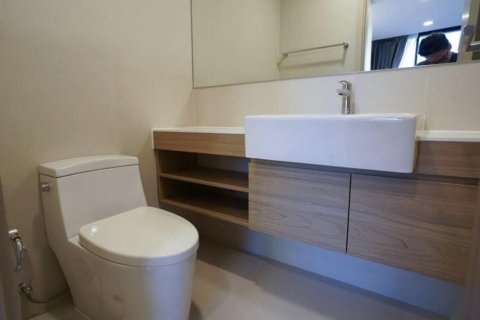 Estudio en el condominio en Khlong Toei, Bangkok, Tailandia № 157092 - foto 4