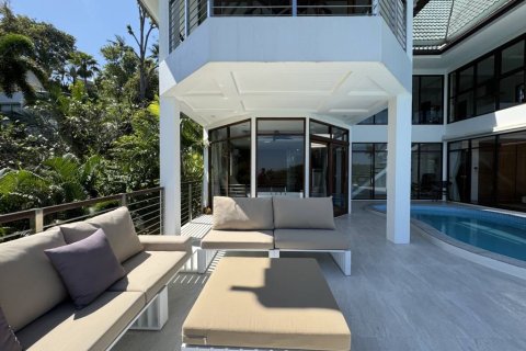 Chalet de 4 dormitorios en Surat Thani, Tailandia № 146726 - foto 6