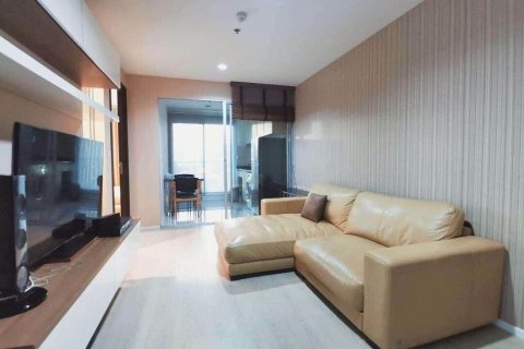 Condo à Bangkok, Thaïlande, 1 chambre à Rhythm Sathorn - Narathiwas  № 50869