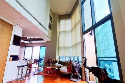 Eigentumswohnung in Bangkok, Thailand, 3 Schlafzimmer  № 65903 - Foto 1