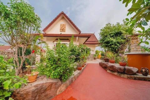 Casa de 5 dormitorios en Pattaya, Tailandia № 157466 - foto 11