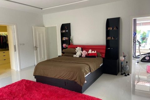 Casa de 2 dormitorios en Pattaya, Tailandia № 157468 - foto 12