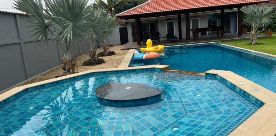 Casa de 2 dormitorios en Pattaya, Tailandia № 157468