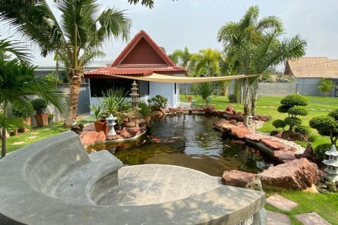 Casa de 2 dormitorios en Pattaya, Tailandia № 157468 - foto 11