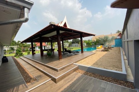 Casa de 2 dormitorios en Pattaya, Tailandia № 157468 - foto 10