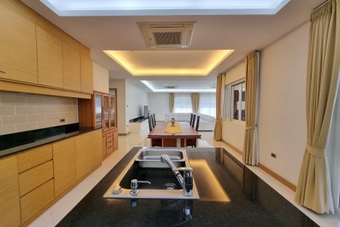 Casa de 2 dormitorios en Pattaya, Tailandia № 157463 - foto 4