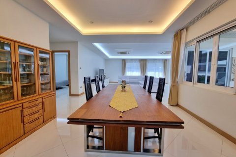 Casa de 2 dormitorios en Pattaya, Tailandia № 157463 - foto 5