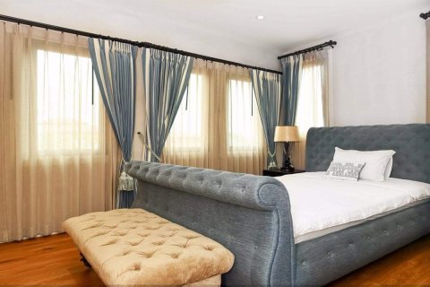 Casa de 3 dormitorios en Pattaya, Tailandia № 157467 - foto 9