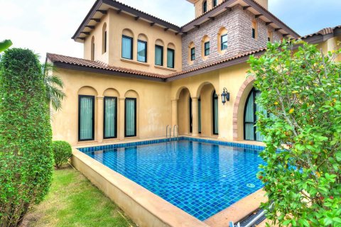 Haus in Pattaya, Thailand 3 Schlafzimmer № 157467