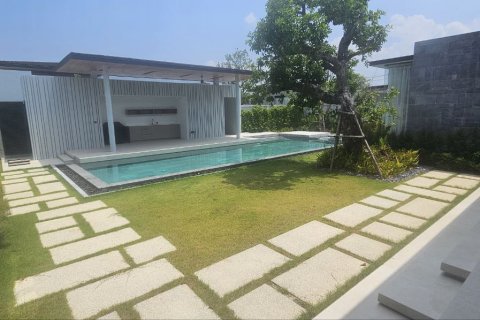 Villa in Pattaya, Thailand 4 bedrooms № 163926