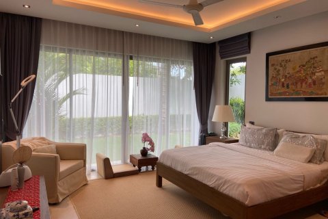 Casa de 3 dormitorios en Bang Tao, Tailandia № 163940 - foto 9