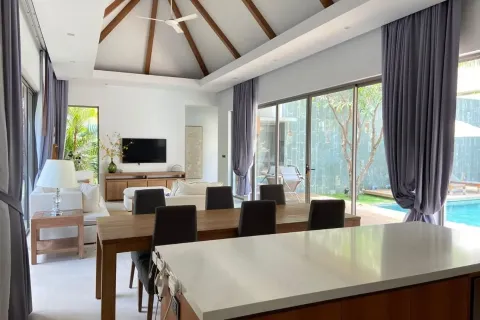Casa de 3 dormitorios en Bang Tao, Tailandia № 163940 - foto 16