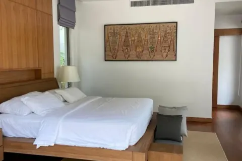 Casa de 3 dormitorios en Bang Tao, Tailandia № 163940 - foto 20