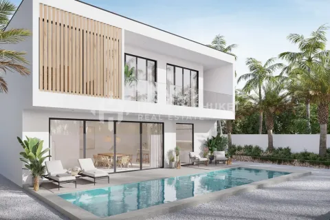 Casa de 3 dormitorios en Phuket, Tailandia № 209565