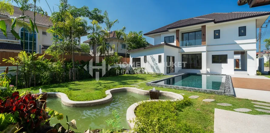 Casa de 4 dormitorios en Phuket, Tailandia № 209563