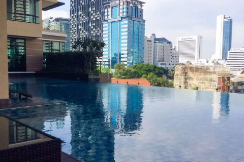 Condominio de 2 dormitorios en Sathon, Bangkok, Tailandia № 133957 - foto 14