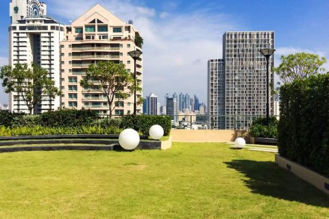 Condominio de 2 dormitorios en Sathon, Bangkok, Tailandia № 133957 - foto 10