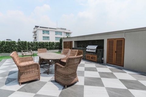 Chalet de 4 dormitorios en Watthana, Bangkok, Tailandia № 133958 - foto 20