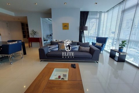 Condo in Pathum Wan, Bangkok, Thailand, 3 bedrooms  № 133961