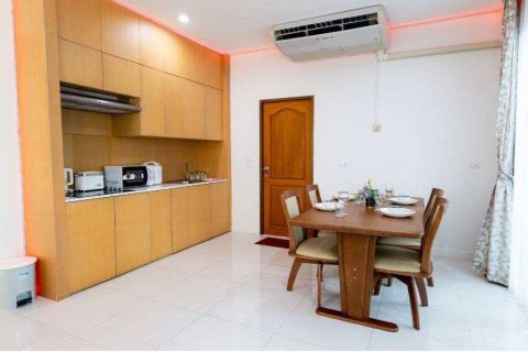Casa de 4 dormitorios en Pattaya, Tailandia № 71858 - foto 8