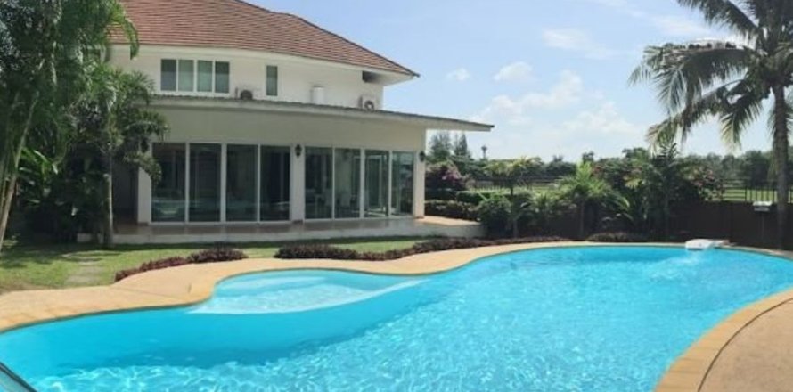 Casa de 7 dormitorios en Chiang Mai, Tailandia № 160076