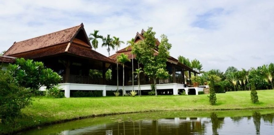 Maison à Chiang Mai, Thaïlande 5 chambres № 160078