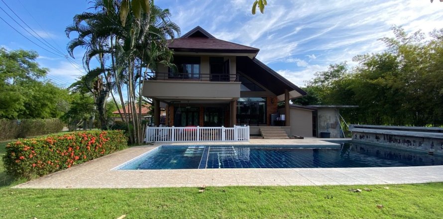 Casa de 2 dormitorios en Chiang Mai, Tailandia № 160073