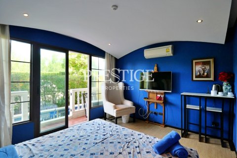 Estudio en el condominio en Pattaya, Tailandia № 209096