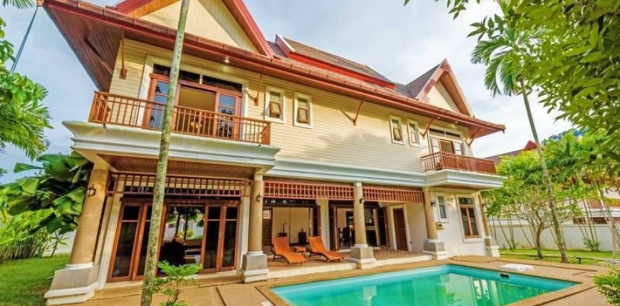 Chalet de 4 dormitorios en Phuket, Tailandia № 159114