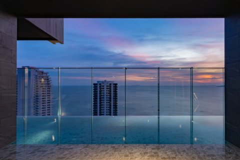 Apartamento de 2 habitaciones en Pattaya, Tailandia № 190937 - foto 24