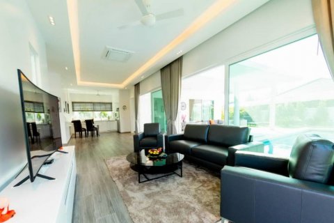 Chalet de 2 dormitorios en Hua Hin, Tailandia № 134505 - foto 8