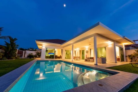 Chalet de 2 dormitorios en Hua Hin, Tailandia № 134505 - foto 3