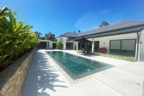 Chalet de 3 dormitorios en Surat Thani, Tailandia № 134509