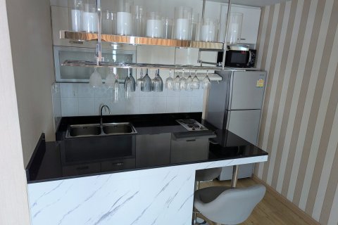 Condominio de 2 dormitorios en Watthana, Bangkok, Tailandia № 159006 - foto 4