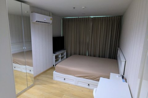 Condominio de 2 dormitorios en Watthana, Bangkok, Tailandia № 159006 - foto 10