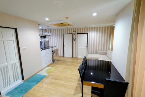 Condominio de 2 dormitorios en Watthana, Bangkok, Tailandia № 159006 - foto 3