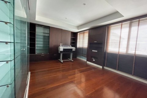 Condominio de 4 dormitorios en Watthana, Bangkok, Tailandia № 47684 - foto 5