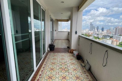 Condominio de 4 dormitorios en Watthana, Bangkok, Tailandia № 47684 - foto 25