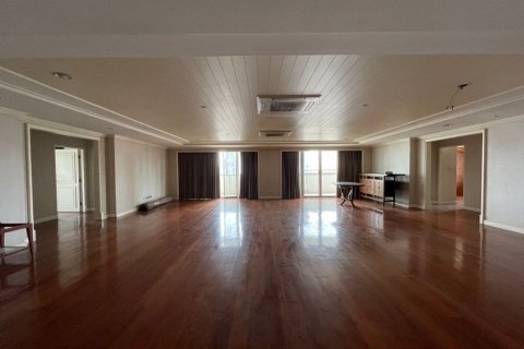 Condominio de 4 dormitorios en Watthana, Bangkok, Tailandia № 47684 - foto 3