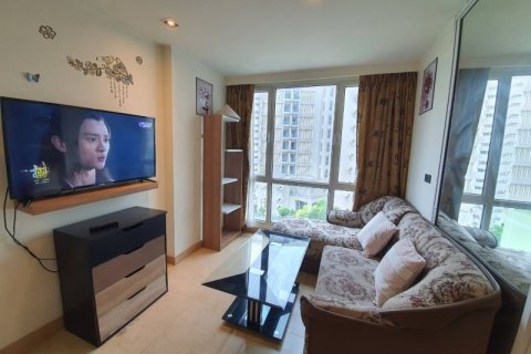 Condo in Pattaya, Thailand, 1 bedroom in The Cliff  № 204608