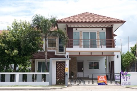 House in Hang Dong, Thailand 4 bedrooms № 200336