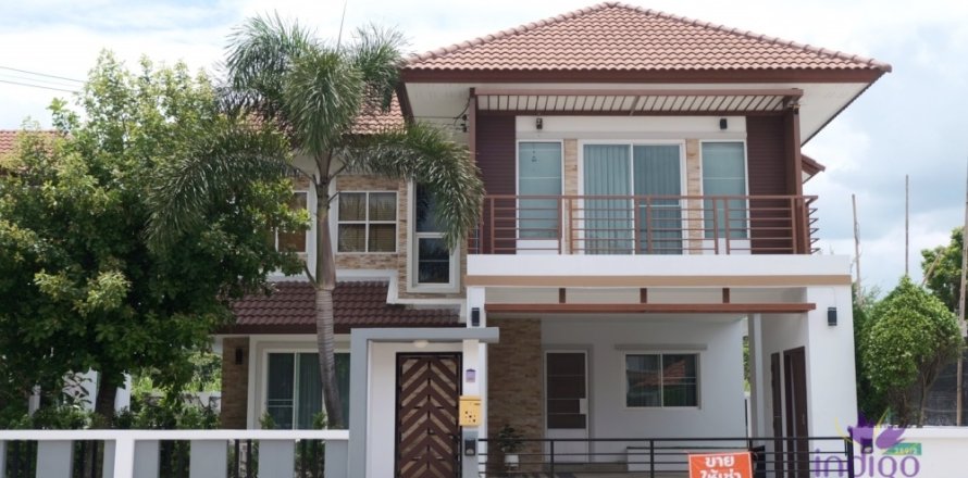 House in Hang Dong, Thailand 4 bedrooms № 200336