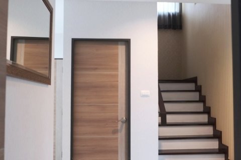 House in Hang Dong, Thailand 4 bedrooms № 200336 - photo 16