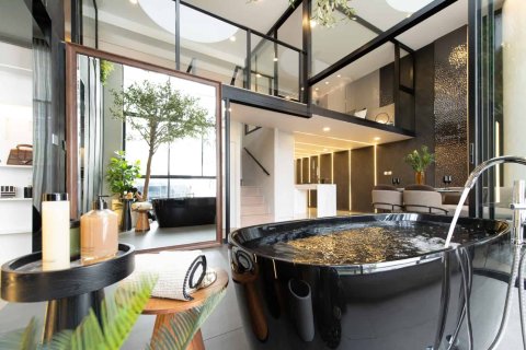 Condominio de 3 dormitorios en Bangkok, Tailandia № 166527 - foto 11