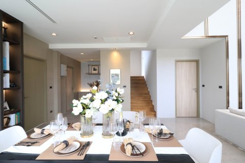 Villa on Jomtien Beach, Pattaya, Thailand 4 bedrooms № 166531 - photo 14